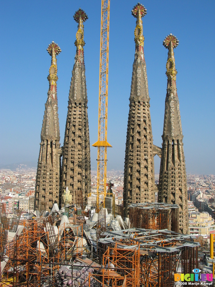 Picture 20824-20829 Four towers | 20070117 Sagrada Familia and La ...