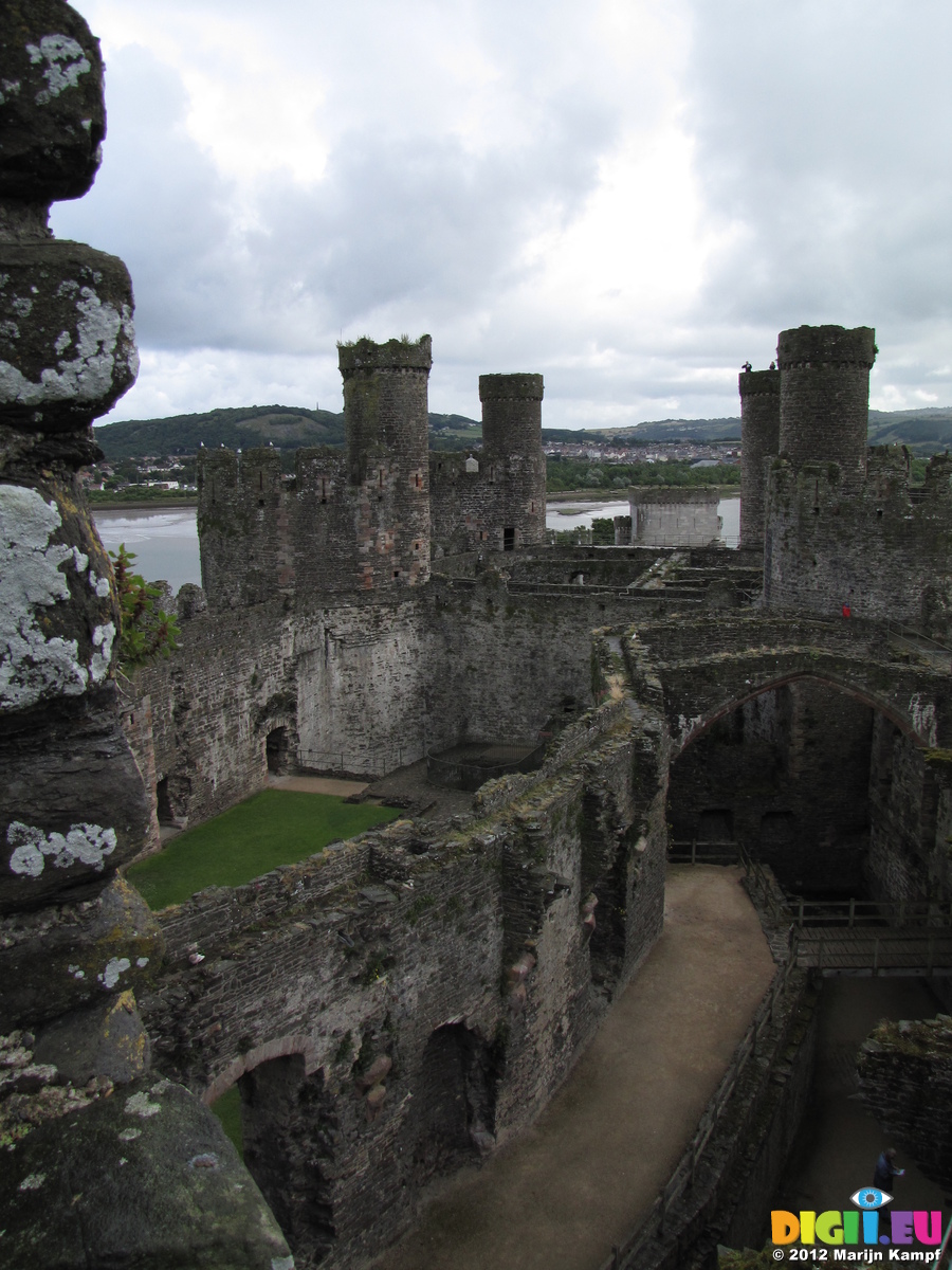 Picture SX23277-82 View down Conwy Castle tower in the rain | 20120729 ...